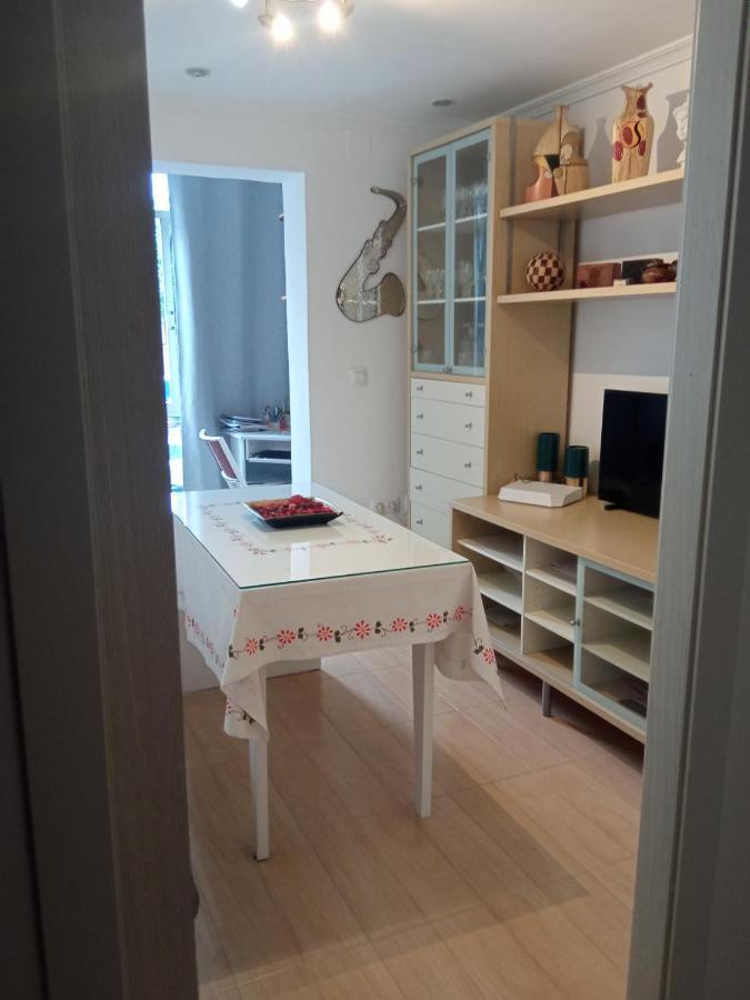 Habitaciones Individuales En Apartamento Compartido セビリア エクステリア 写真